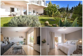Sea view apartment with private garden and jacuzzi in Balcones del Lago, Istan